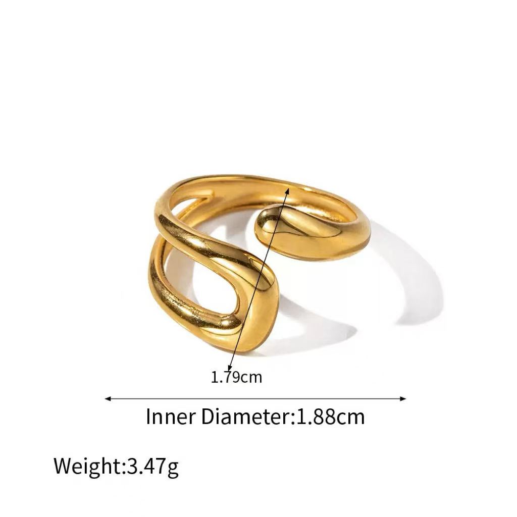 Chunky Curved Gold Jewelry Set